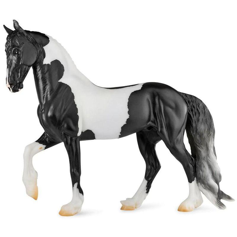 Breyer Animal Creations Breyer Traditional 1:9 Scale Model Horse | Battlefield Angle HP