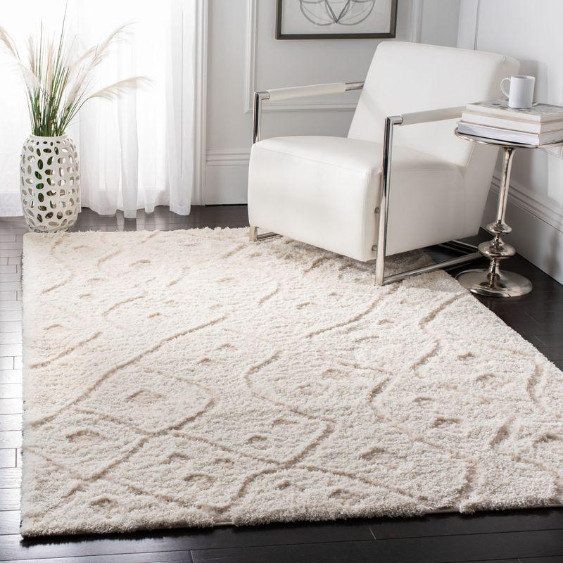 Ivory Geometric Hand-Knotted Shag Runner Rug