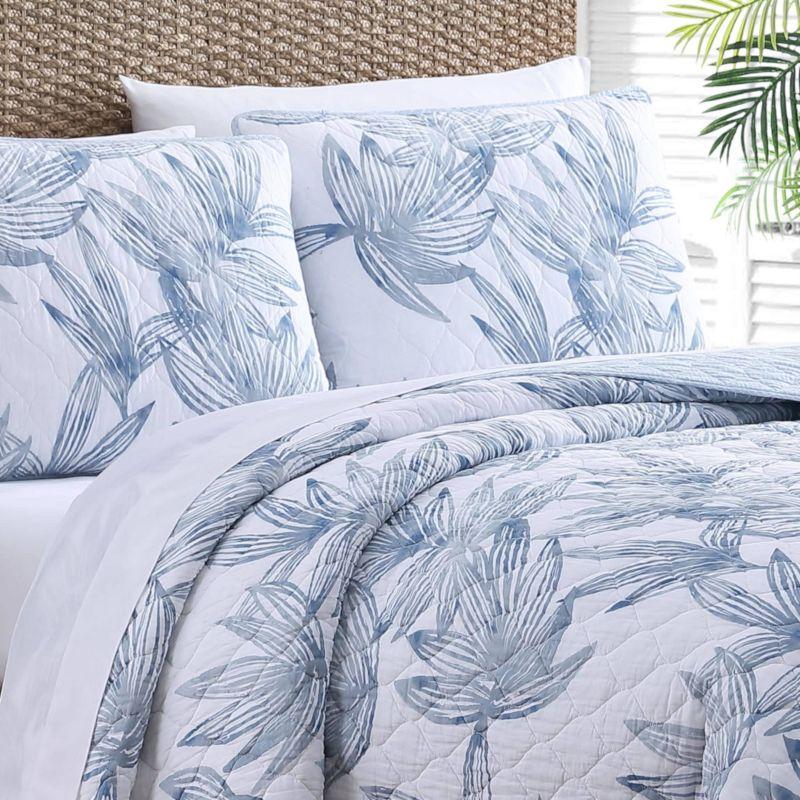 Kayo Blue Tropical Cotton Reversible Full/Queen Quilt Set