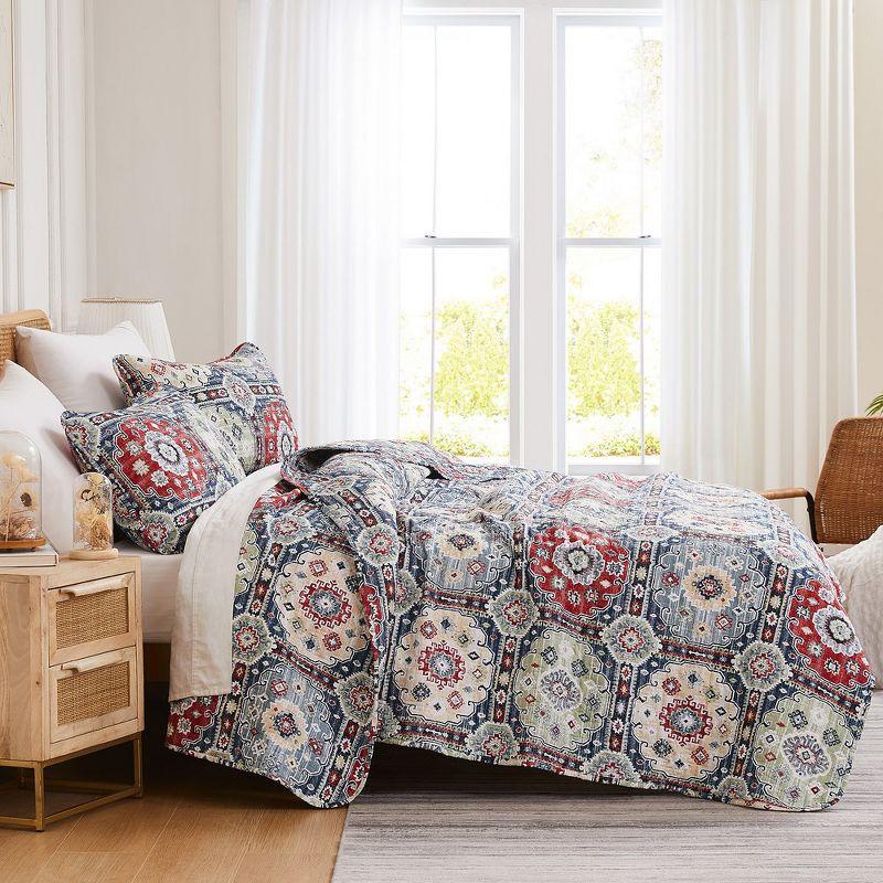 Southshore Fine Living Kilim Oversized 3-Piece Quilt Set with Shams