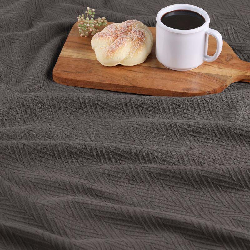 Chevron Zig-Zag Cotton Blanket, Full/Queen, Charcoal - Blue Nile Mills