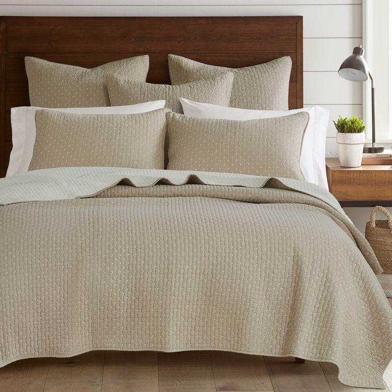 Cross Stitch Taupe Full/Queen Quilt Set