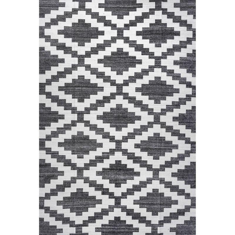 Nuloom Tameras Geometric 8x10 Machine Washable Indoor Area Rug for Living Room Bedroom Dining Room Kitchen, Charcoal/Off White