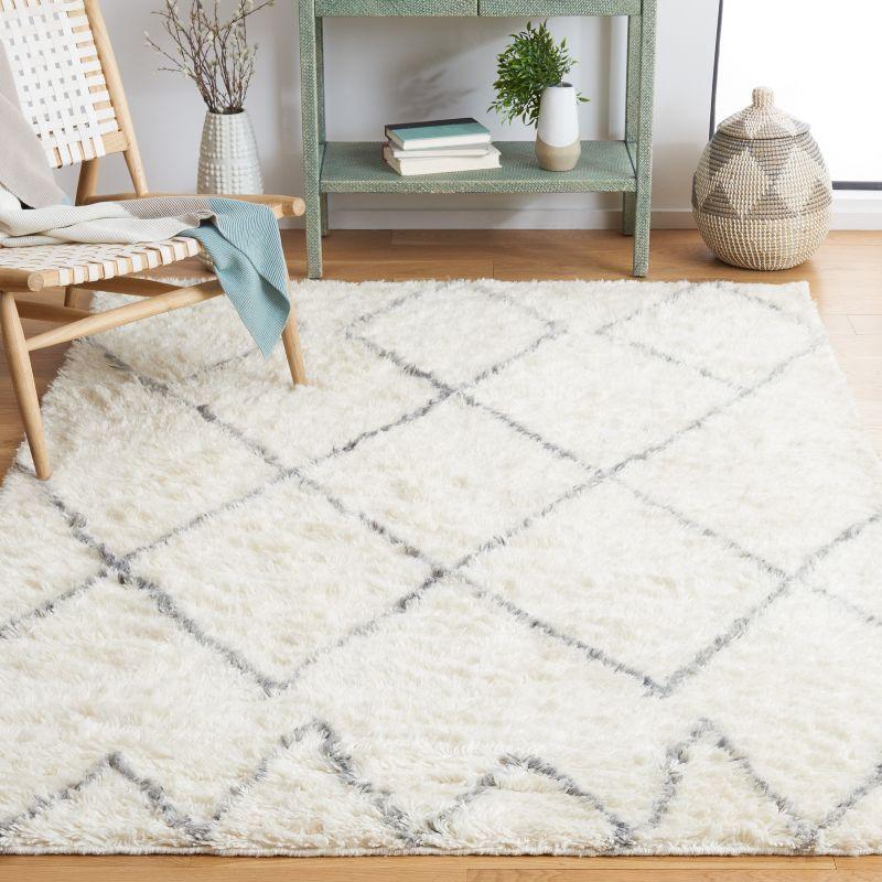 Kenya Ivory & Grey Hand-Knotted Wool Blend Area Rug - 3' x 5'