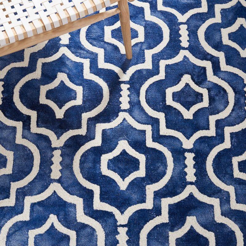 Ivory and Navy Hand-Tufted Wool Area Rug - 2' x 3'