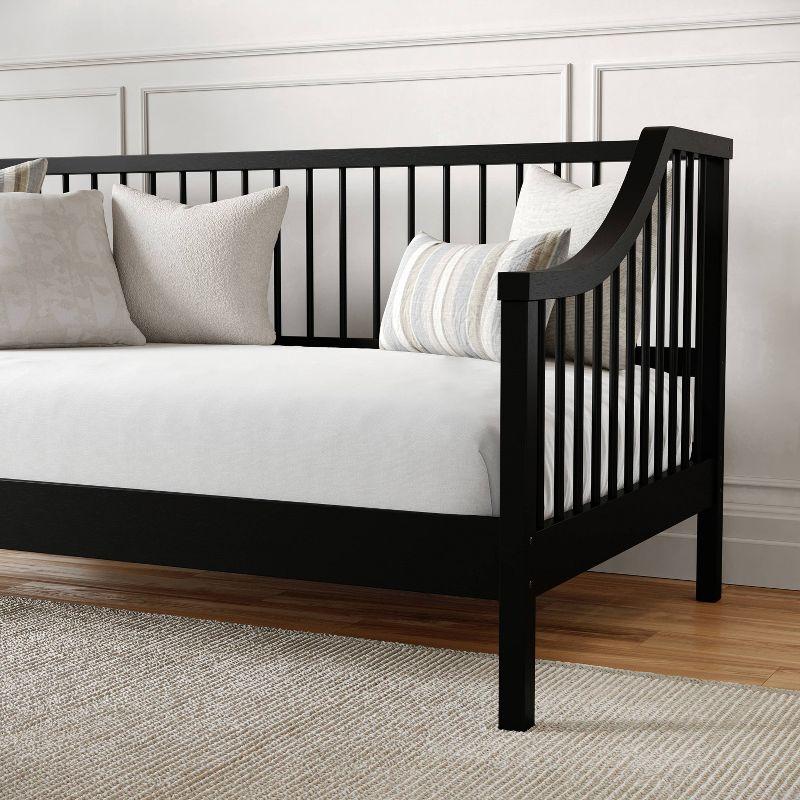 Martha Stewart Martha Stewart Neely Wooden Platform Daybed With Spindles And Wood Slat Foundation