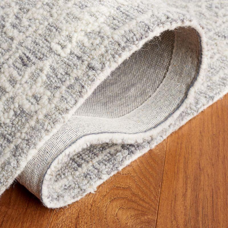 Ebony EBN208 Hand Tufted Area Rug - Grey/Ivory - 4'x6' - Safavieh.