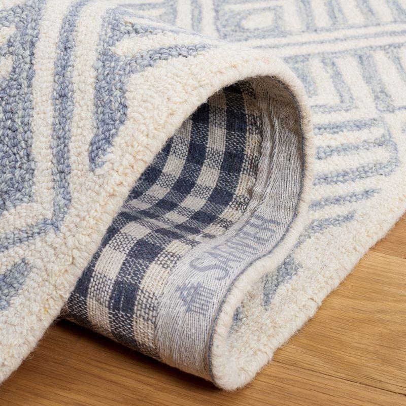 Micro-Loop MLP262 Hand Tufted Accent Rug - Grey/Ivory - 2'6"x4' - Safavieh.