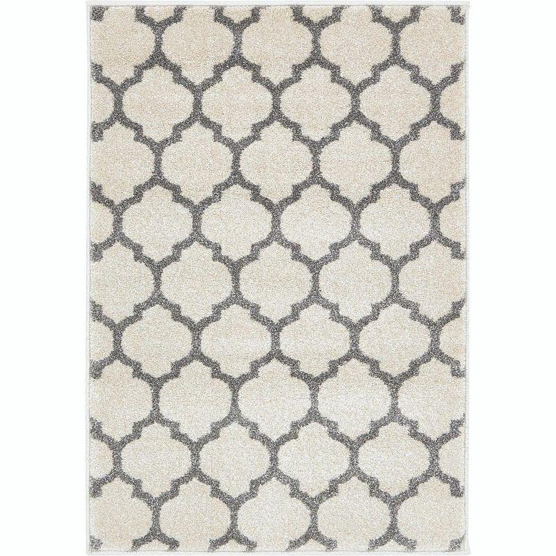 Elegant Gray Trellis 4' x 6' Easy-Care Synthetic Area Rug