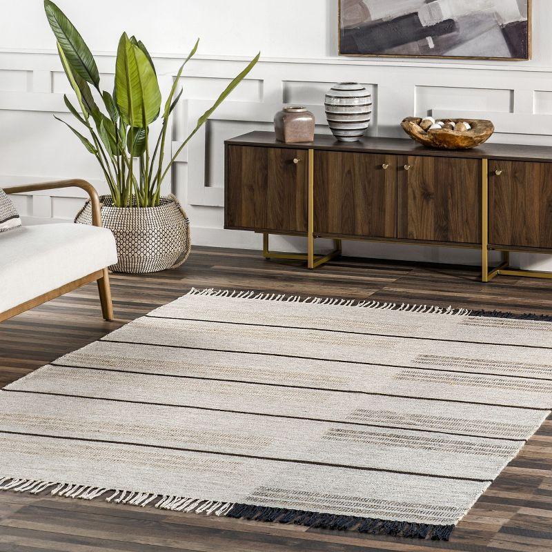 Nuloom Nicky Contemporary Striped Wool Tassel Indoor Area Rug