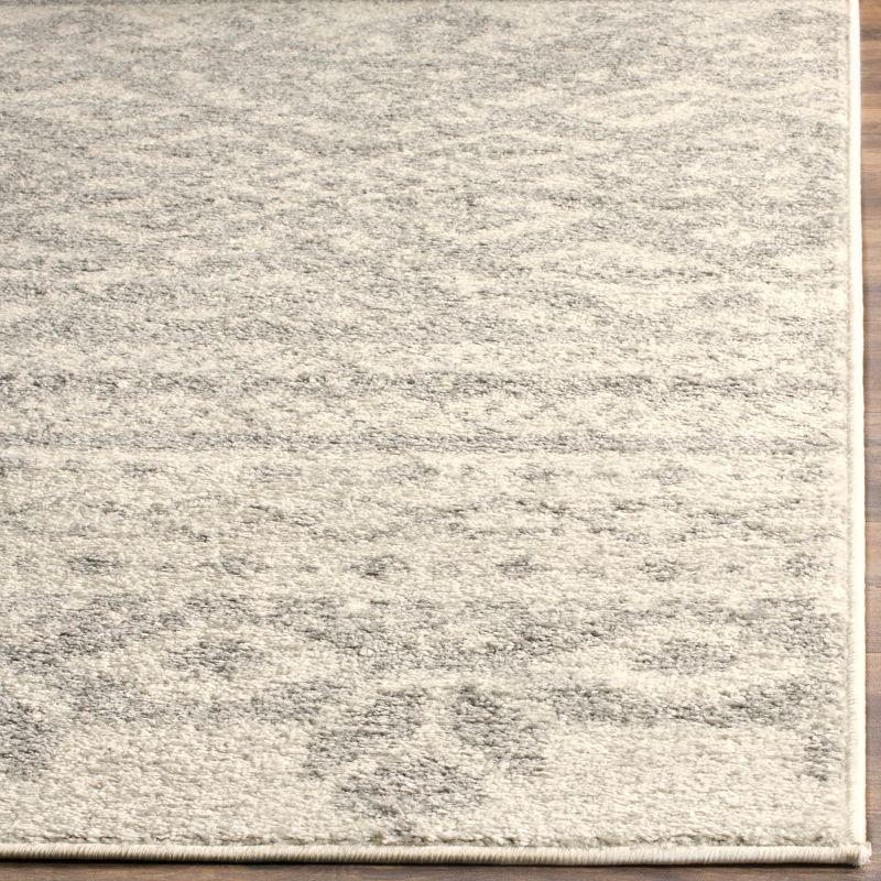 Chic Ivory and Silver Synthetic Easy-Care 2'1" x 6' Rug