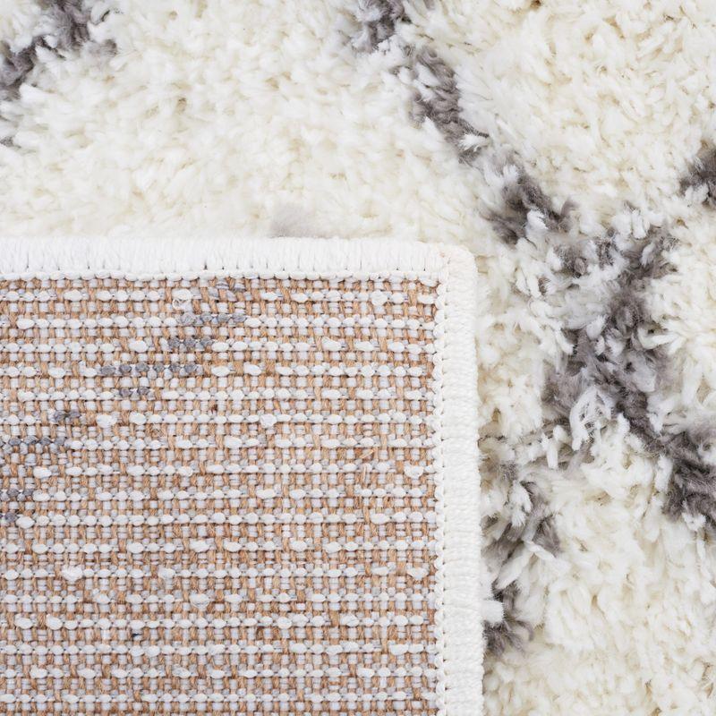 Berber Shag BER165 Power Loomed Indoor Area Rug - Cream/Light Grey - 6'7"x6'7" - Safavieh