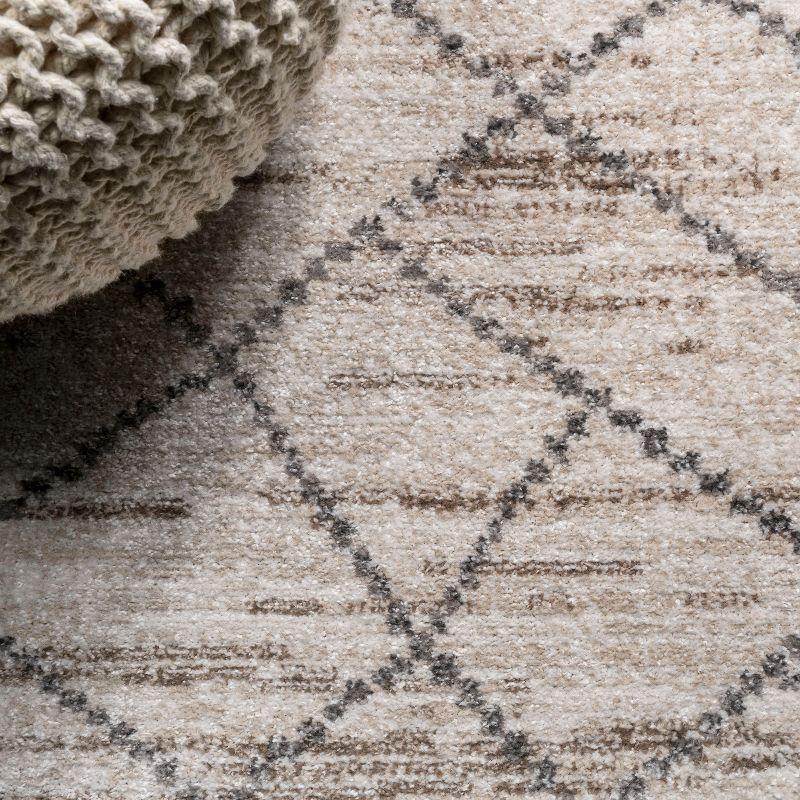 2'x8' Asilah Moroccan Modern Diamond Runner Rug, Light Gray - JONATHAN Y