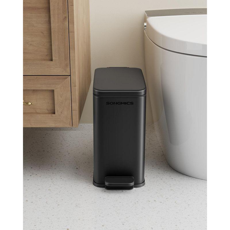 Bathroom Trash Can, 2.6 Gallon (10 L) Small Trash Bin with Lid, Slim for Small Spaces, Garbage Can, Soft Close, Black