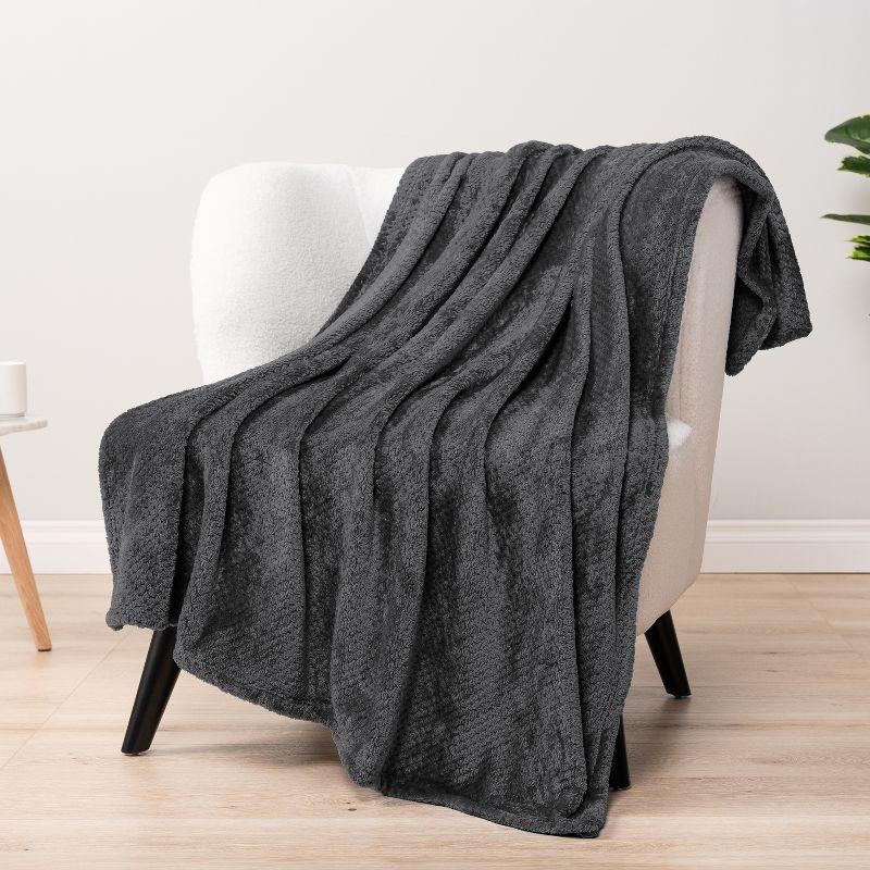 PAVILIA Soft Waffle Blanket Throw for Sofa Bed, Lightweight Plush Warm Blanket for Couch