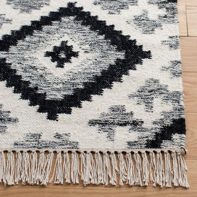 Bohemian Nomad Black Wool 4' x 6' Handwoven Flatweave Rug