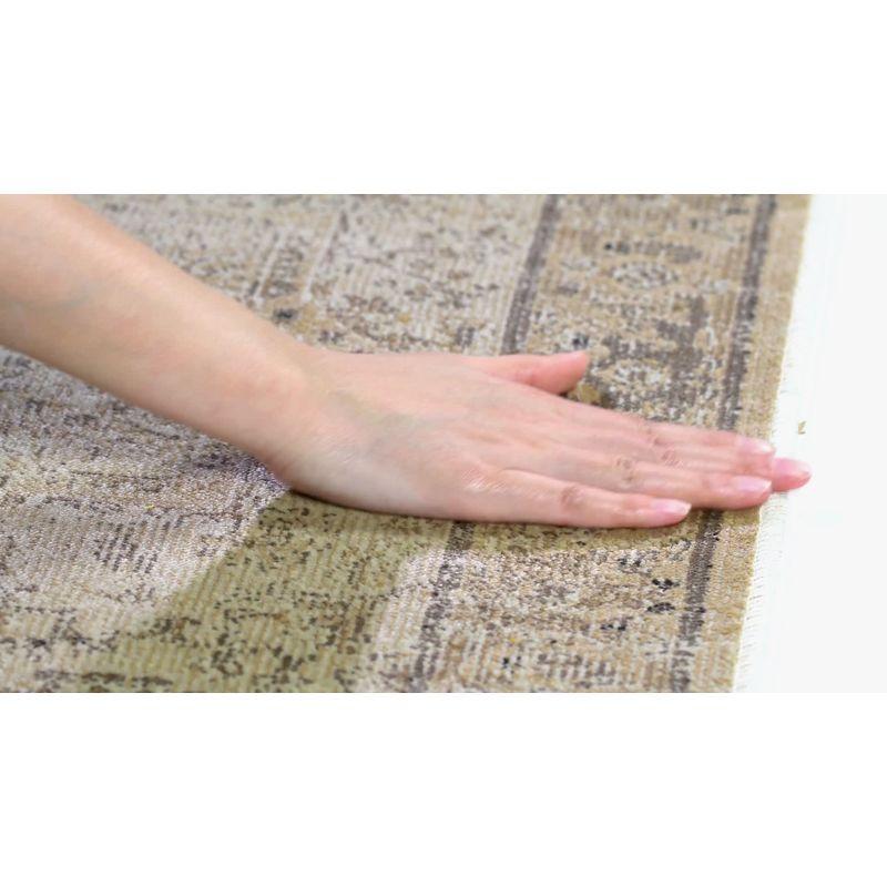 Vintage VTG114 Power Loomed Indoor Skid-Resistant Area Rug - Turquoise - 5'3"x7'6" - Safavieh