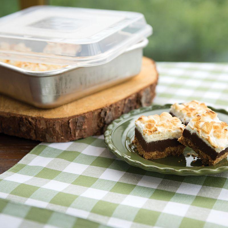 Nordic Ware Nordic Ware Natural Commercial Square Cake Pan with Lid