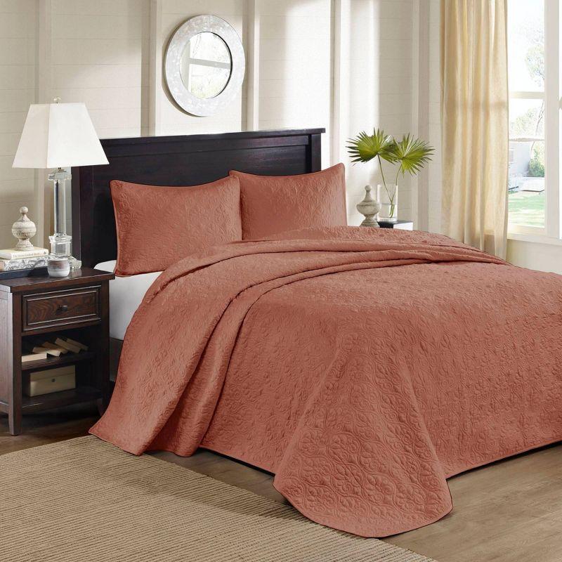 Quebec Reversible Bedspread Set
