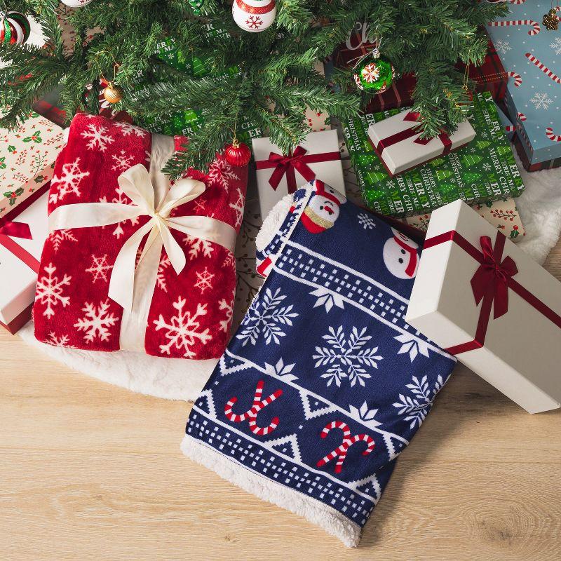 PAVILIA Soft Fleece Blanket Throw for Couch, Lightweight Plush Warm Blankets for Bed Sofa with Jacquard Pattern, Snowflake Red/Throw - 50x60