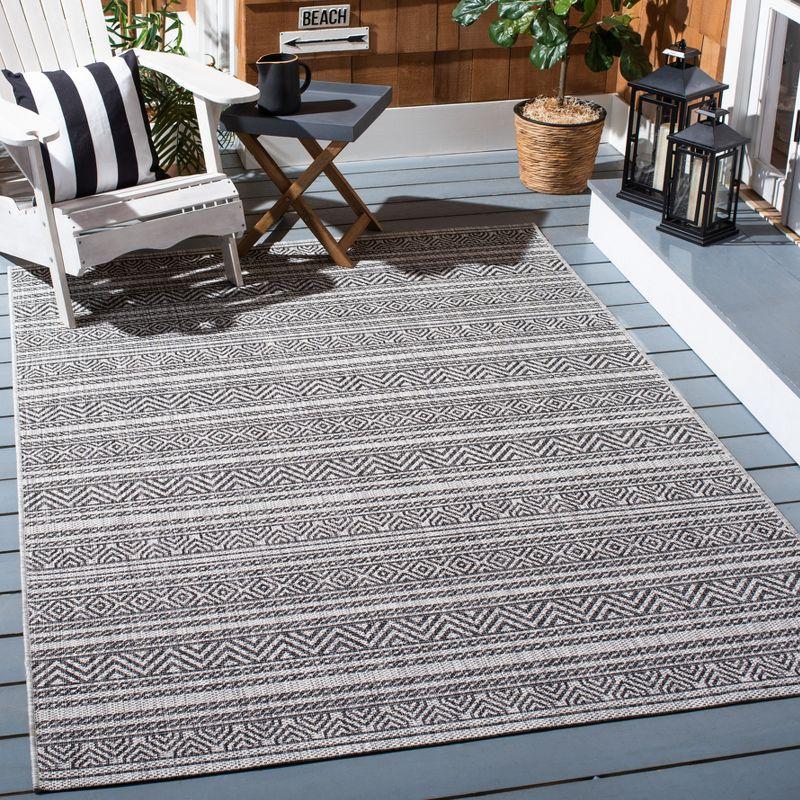 Courtyard CY8866 Power Loomed Indoor/Outdoor Area Rug  - Safavieh