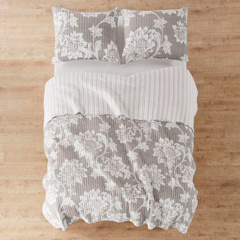 Gray Cotton Reversible Floral Full Quilt Set