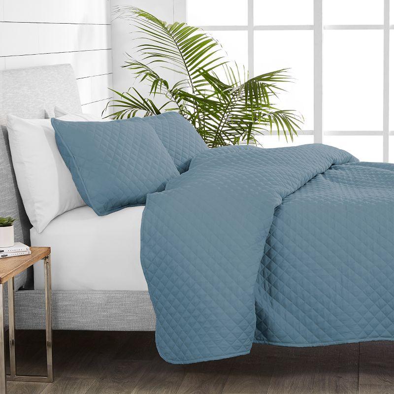 Modern & Contemporary Coverlet Set