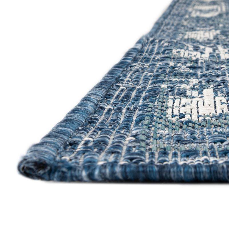 Unique Loom 5' 3 x 5' 3 Square Indoor/Outdoor Traditional Blue Area Rug