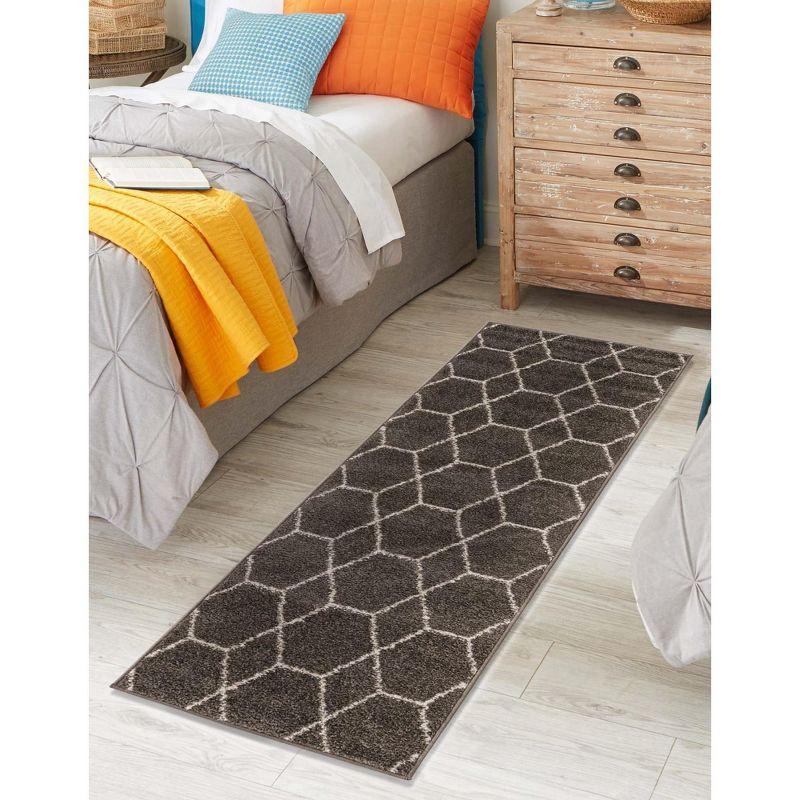 Dark Gray and Ivory Geometric Trellis Runner Rug