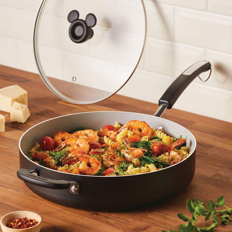 Small Black Aluminum Nonstick Universal Pan with Lid