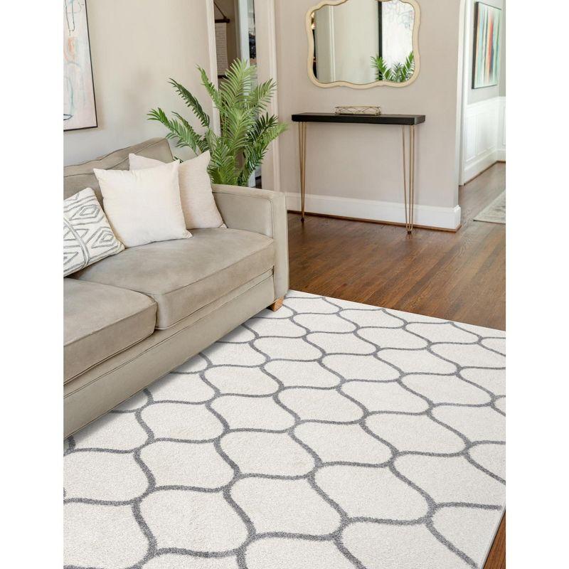 Ivory and Gray Trellis Synthetic Indoor Area Rug