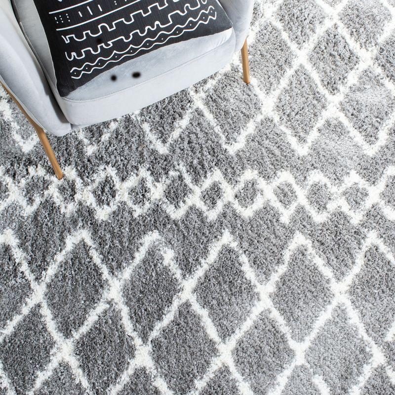 Berber Shag BER165 Power Loomed Indoor Area Rug - Light Grey/Cream - 6'7"x6'7" - Safavieh