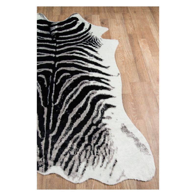 Acadia Animal Print Indoor Rug