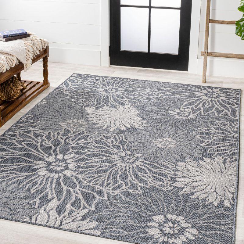 5' x 8' Bahamas Modern All-Over Floral Indoor/Outdoor Area Rug, Navy/Gray - JONATHAN Y