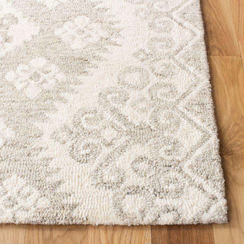 Micro-Loop MLP952 Hand Tufted Area Rug - Safavieh