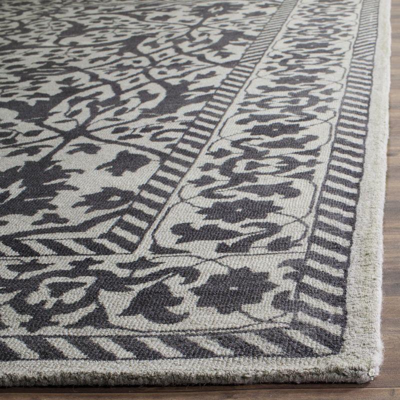 Restoration Vintage RVT102 Hand Tufted Indoor Area Rug - Silver/Grey - 4'x6' - Safavieh.