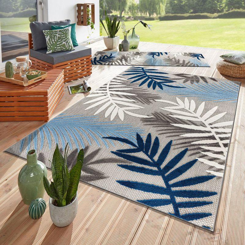 World Rug Gallery Evora Palm Frond Indoor/Outdoor Area Rug