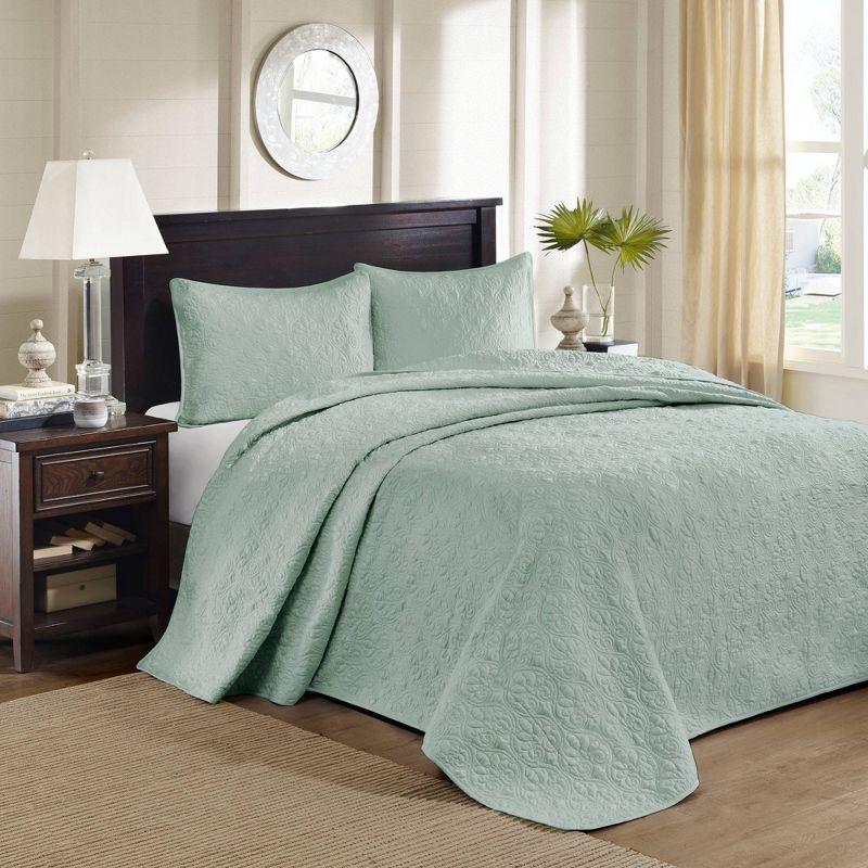 Quebec Reversible Coverlet Set