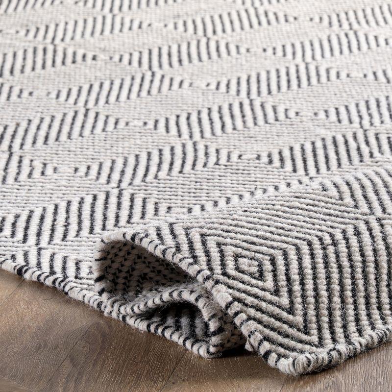 Nuloom Ago Diamond 2x6 Wool Runner Indoor Area Rug for Living Room Bedroom Dining Room Entryway Hallway Kitchen, Ivory