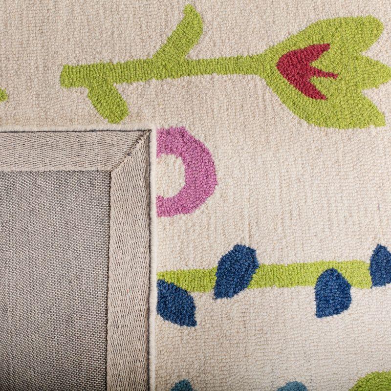 Safavieh Kids Floral SFK918 Hand Tufted Indoor Accent Rug - Ivory/Pink - 3'x5' - Safavieh
