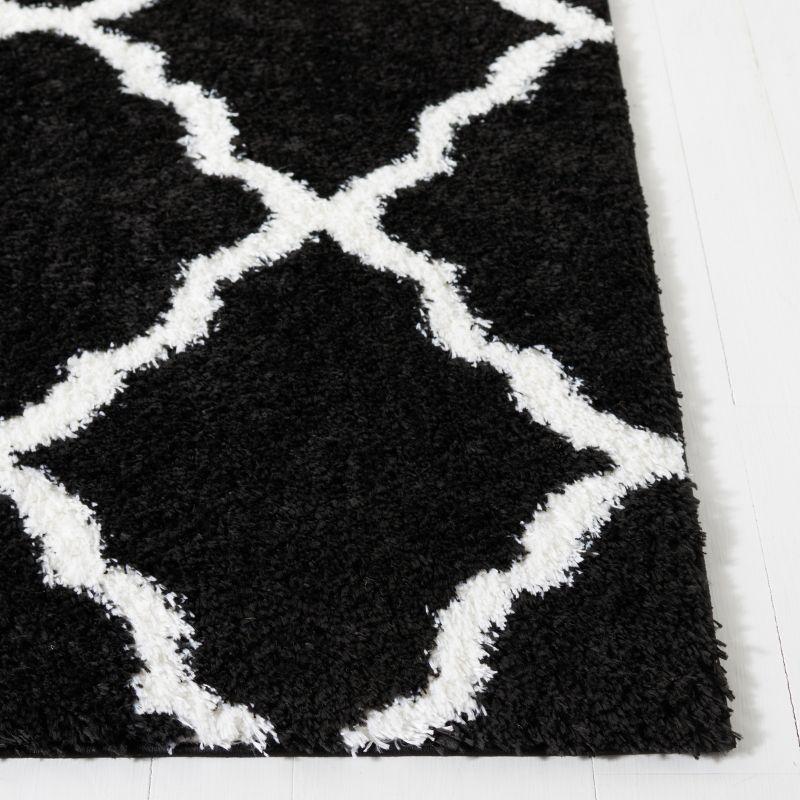 Tahoe Shag THO675 Power Loomed Indoor Area Rug - Black/White - 6'7"x6'7" - Safavieh