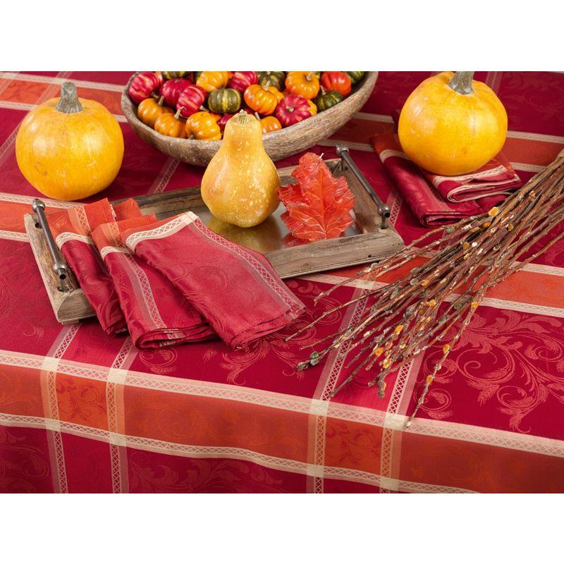 Saro Lifestyle Plaid Design Fall Autumn Season Holiday Tablecloth