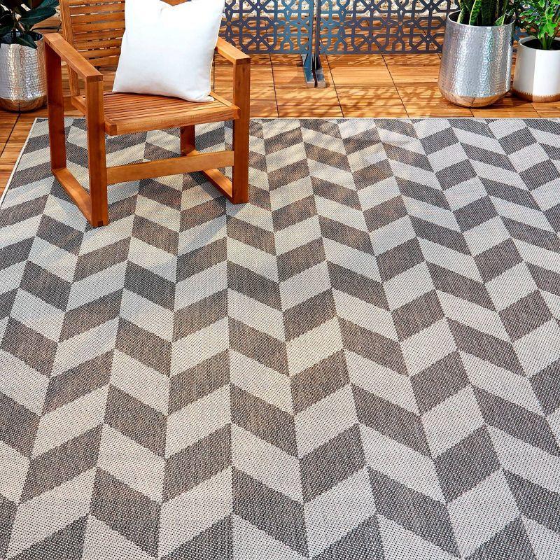 Nicole Miller New York Patio Country Calla Herringbone Indoor/Outdoor Area Rug, Black/Gray