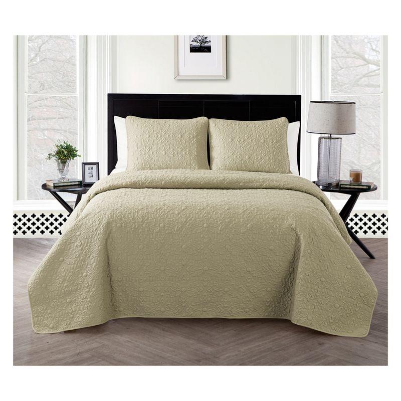 VCNY Caroline Embossed Quilt Set