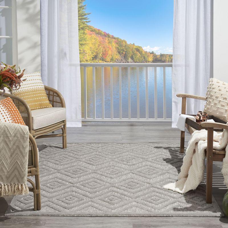 Nourison Versatile Diamond Geometric Flatweave Indoor Outdoor Area Rug Silver Grey 6' x 9'