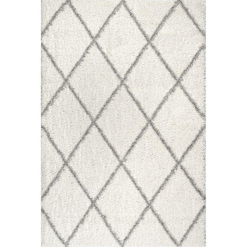Nuloom Tess Trellis 8 Square Shag Indoor Area Rug for Living Room Bedroom Dining Room Nursery, White/Grey