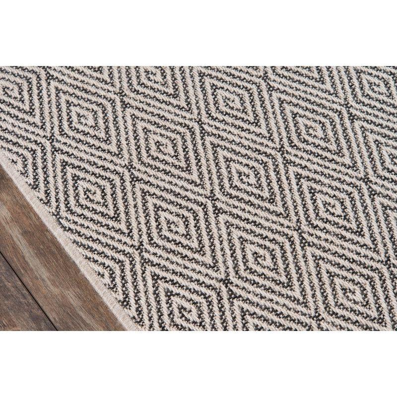 Charcoal Geometric Handmade Synthetic Tufted Area Rug - 3'11"x5'7"