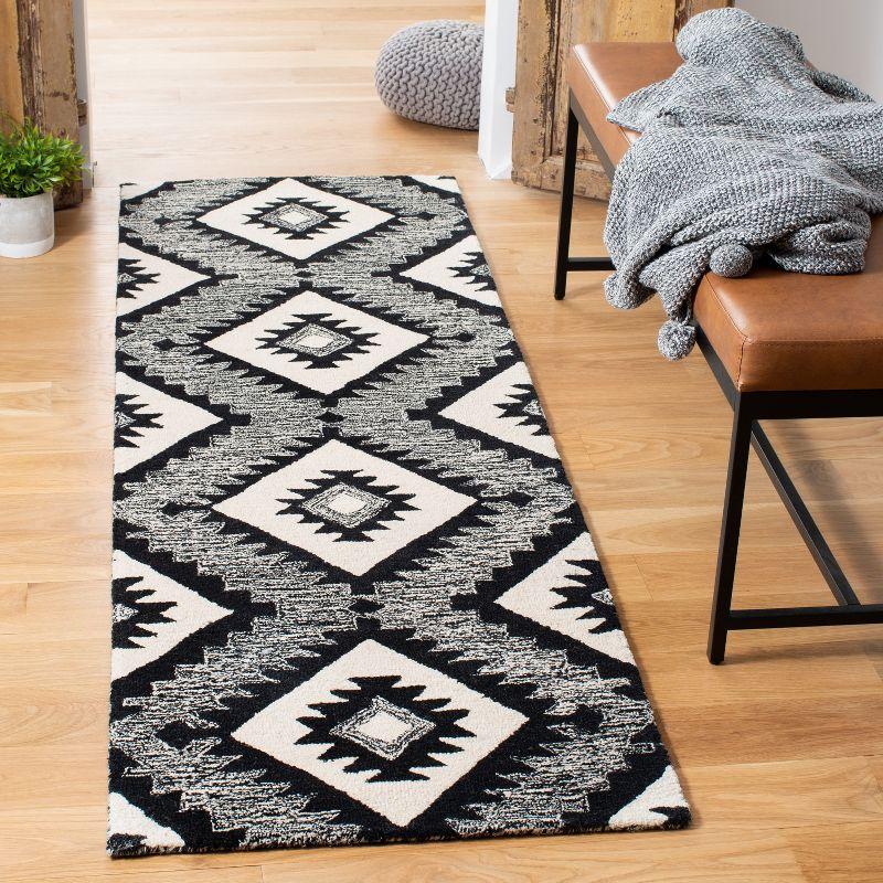 Aspen Black and Gray Wool Hand-Tufted Runner Rug