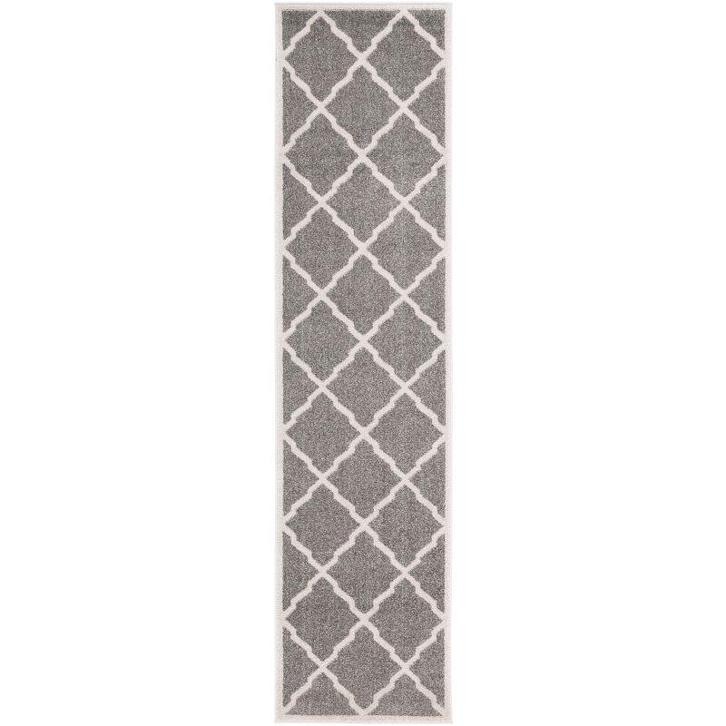 Reversible Light Grey/Ivory Geometric Synthetic 27" Area Rug