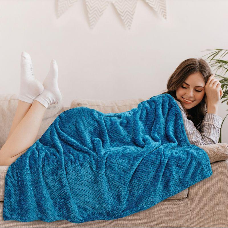 PAVILIA Soft Waffle Blanket Throw for Sofa Bed, Lightweight Plush Warm Blanket for Couch